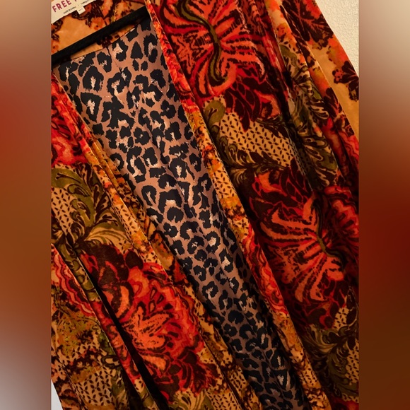 Free People Mirabella Velvet Printed Duster | Boho Festival Kimono Statement M/L - Picture 5 of 12